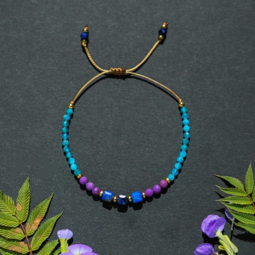 Bransoetka z naturalnymi niebieskimi kamieniami